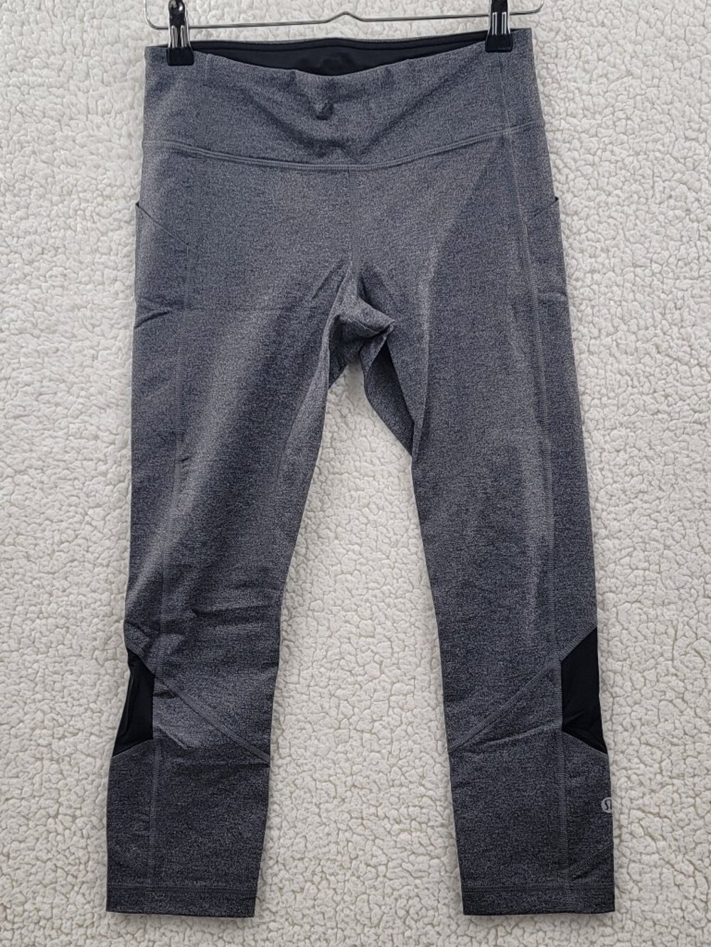 Lululemon Pace Rival Crop Leggings 22” Sea Spray White Black Print Capri 6
